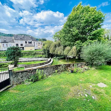 Le Reflet Des Pyrenees Apartment Bagneres-de-Bigorre Exterior photo